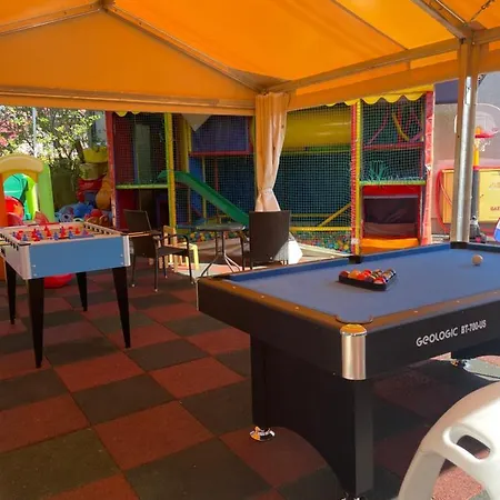 Srebrne Tarasy Alojamento de Acomodação e Pequeno-almoço Sarbinowo