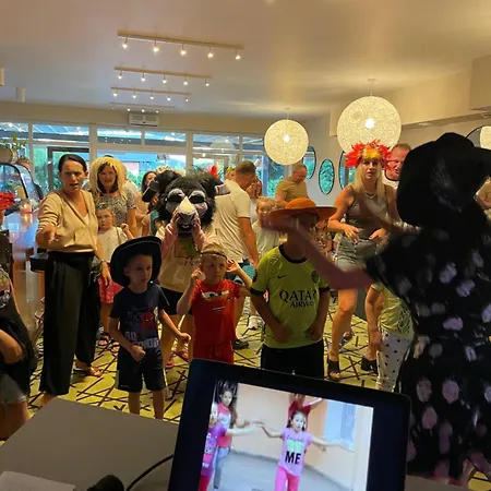 Srebrne Tarasy Alojamento de Acomodação e Pequeno-almoço Sarbinowo