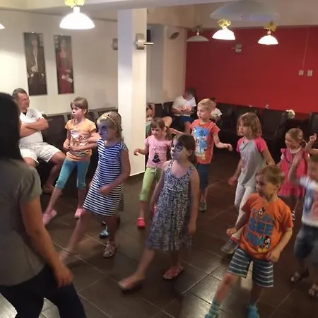 Srebrne Tarasy Alojamento de Acomodação e Pequeno-almoço Sarbinowo